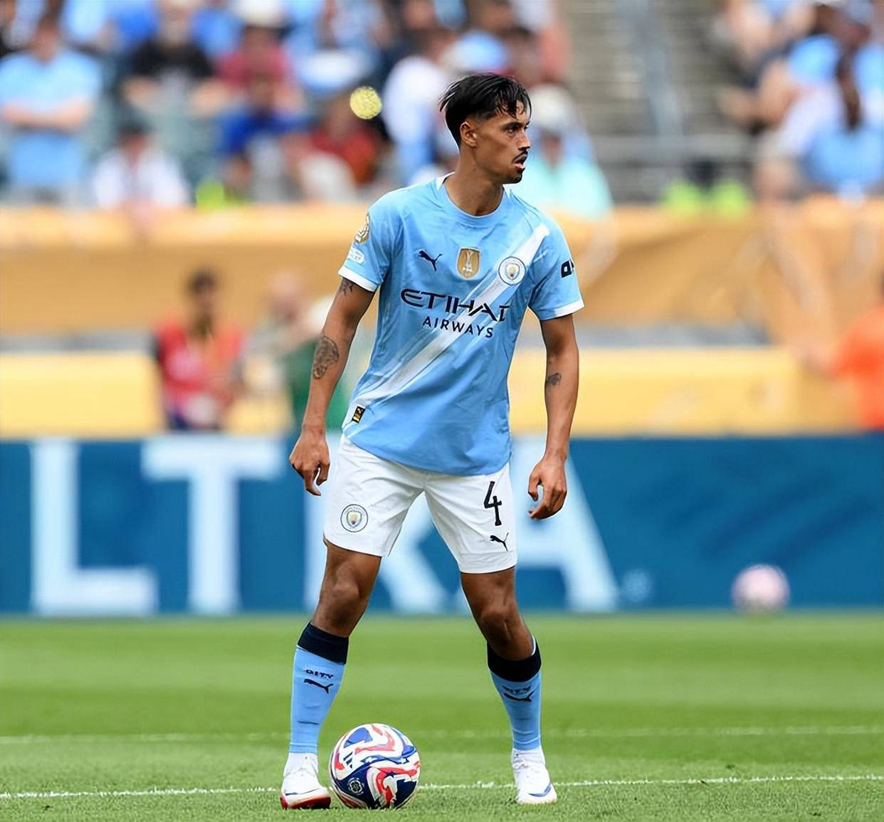 莱比锡力克AC米兰，莫德里奇梅开二度英超的简单介绍