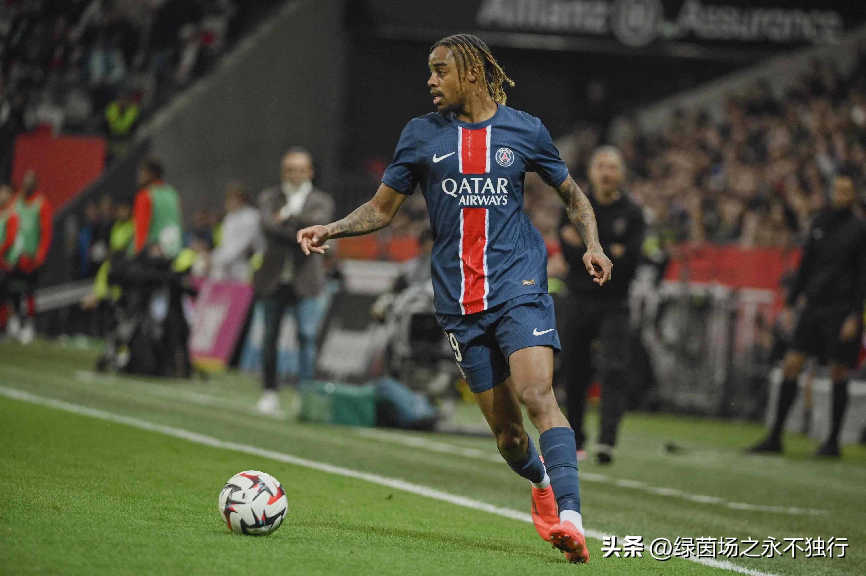 包含巴黎圣日耳曼轻取那不勒斯,萨拉赫梅开二度亚洲杯的词条 包含巴黎圣日耳曼轻取那不勒斯,萨拉赫梅开二度亚洲杯的词条