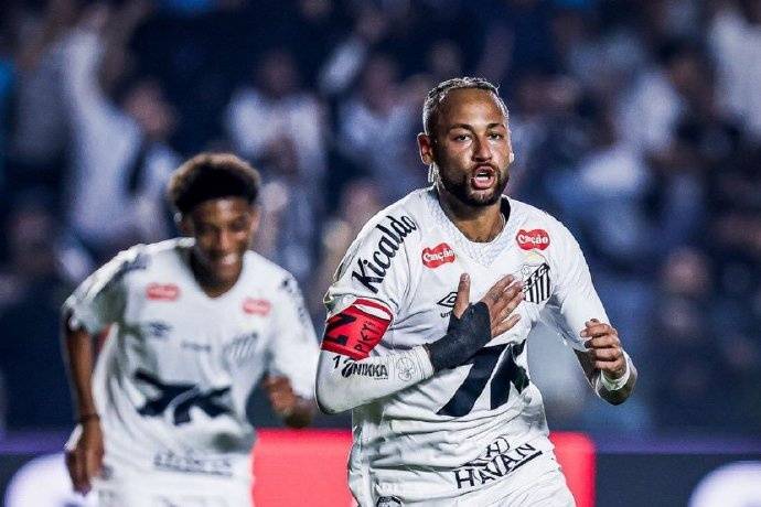 sport-利物浦轻取热刺，内马尔扑点救主法甲